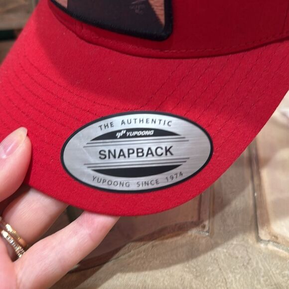 Cocky Rooster Snapback Mesh Trucker Cap Hat Red NWT - Picture 15 of 16